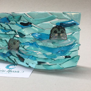 9cm Trio of Seals Freestanding Wave
