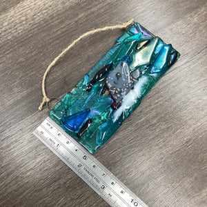 Seal Small Hanger - Side Facing