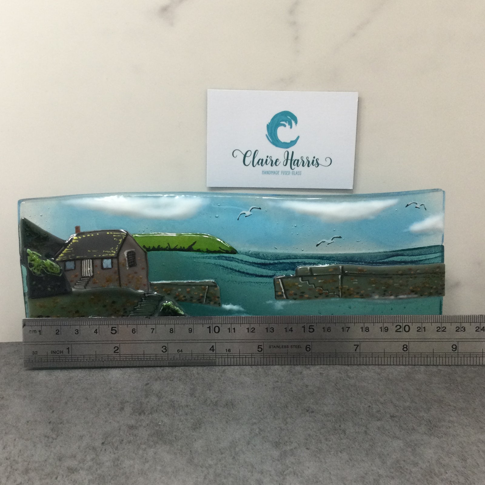 9cm Mullion Cove freestanding wave