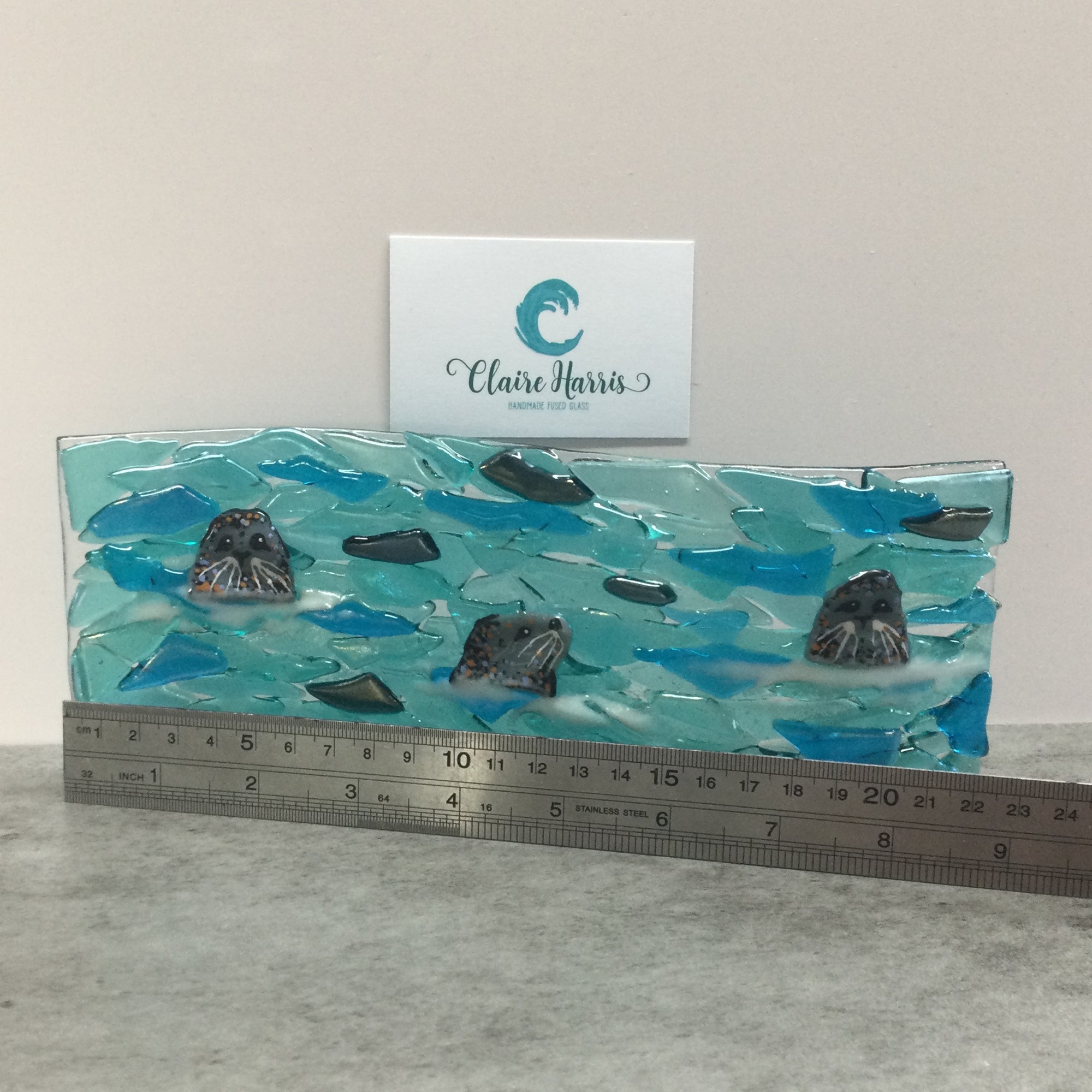 9cm Trio of Seals Freestanding Wave