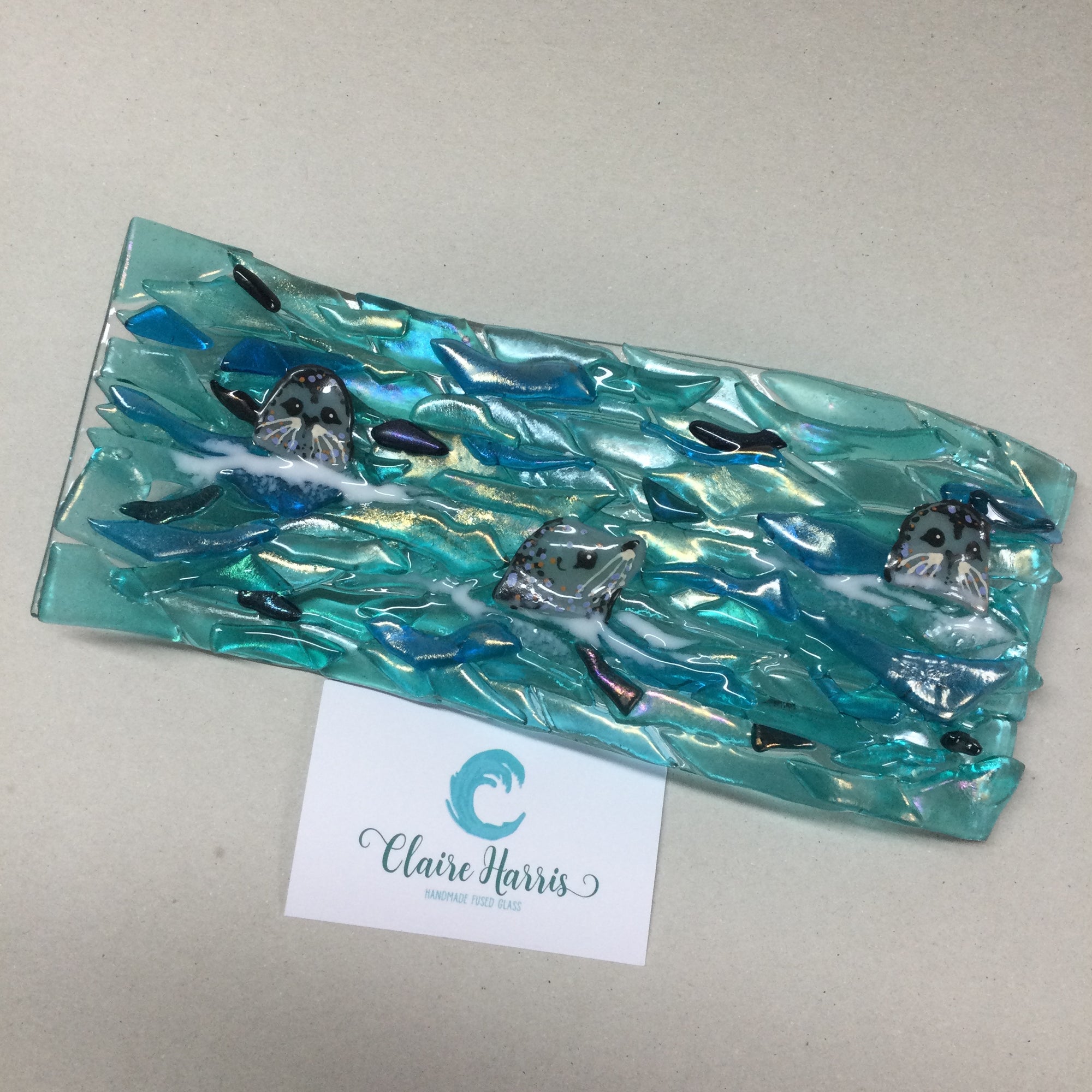 9cm Trio of Seals Freestanding Wave