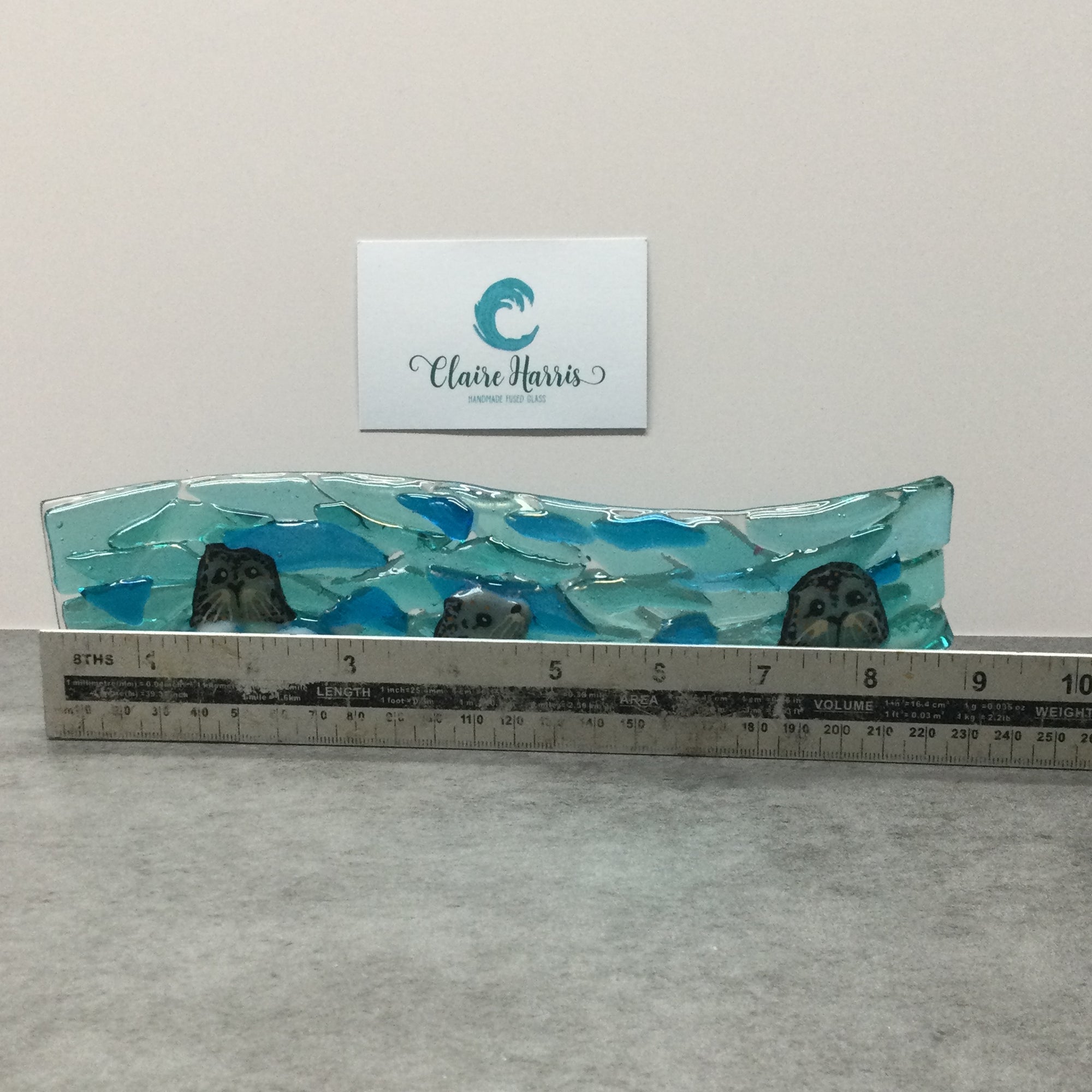 6cm Trio of Seals Freestanding Wave