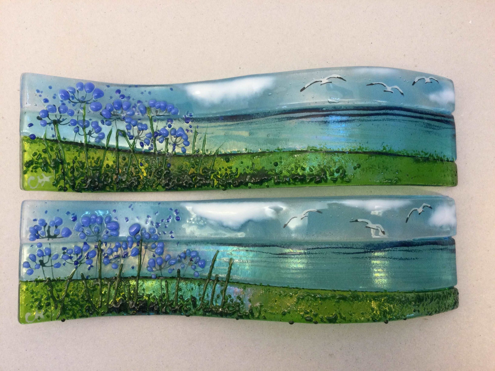 Small freestanding wave - Agapanthus - Fused Glass By Claire Harris 